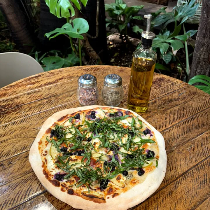 Pizza arandanos y queso azul
