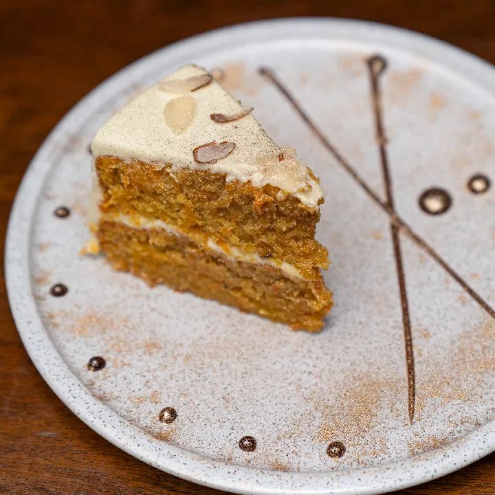 PORCIÓN TORTA DE ZANAHORIA