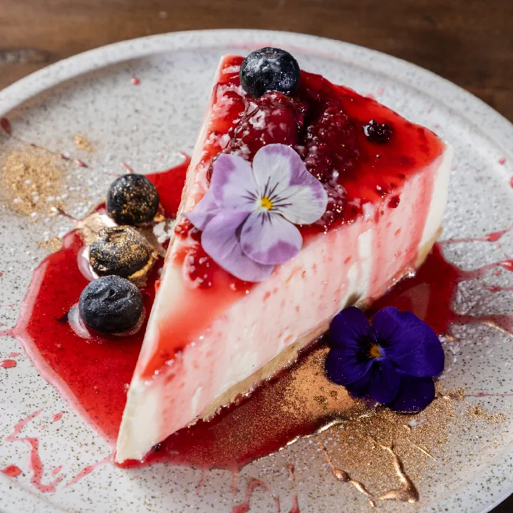 CHEESECAKE DE FRUTOS ROJOS
