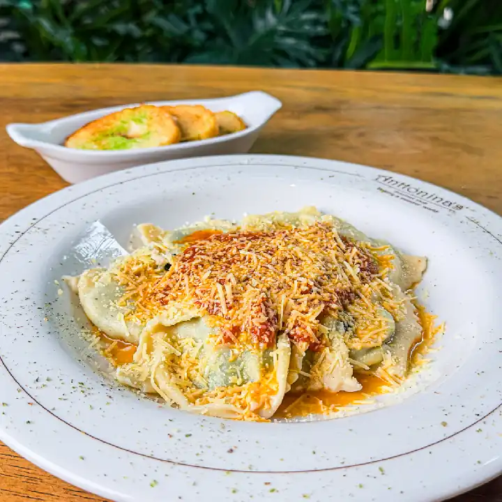 Ravioli Ricotta & Espinaca