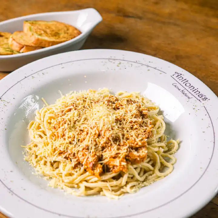 Spaghetti Pollo y Tocineta