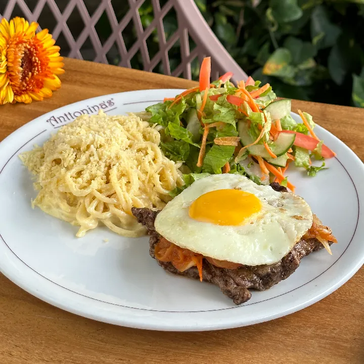 Bistec a Caballo