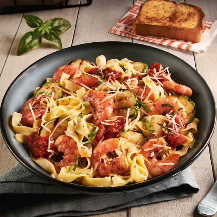 FETTUCCINE CON CAMARONES BLANKENED
