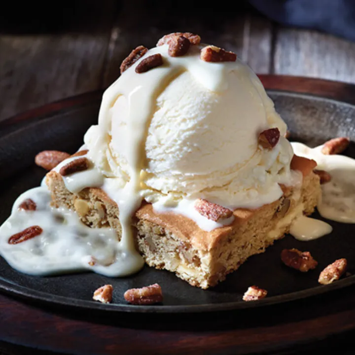 BUTER PECAN BLONDIE