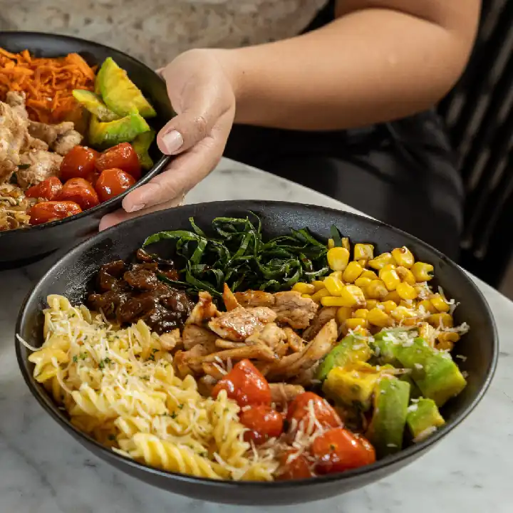CHICKEN AND MIXED VEGETABLE BOWL