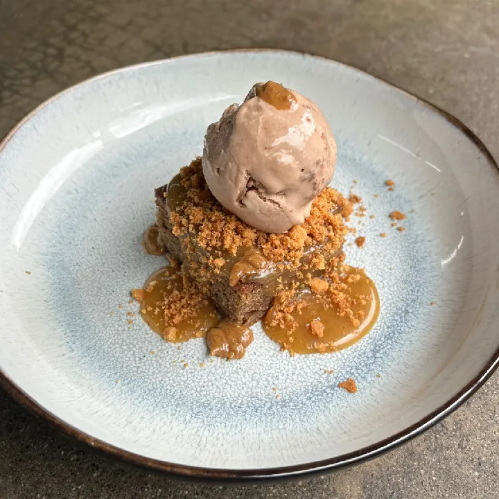 STICKY TOFFEE 