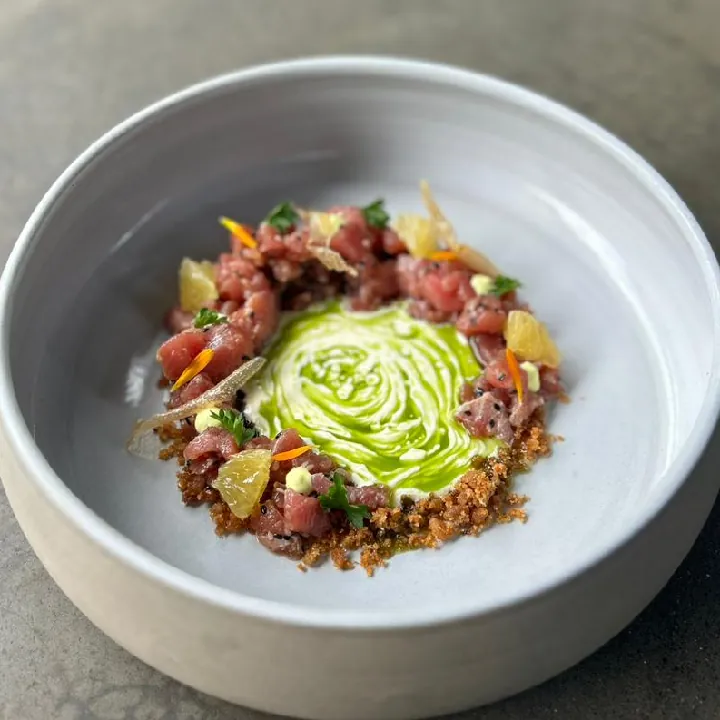 TARTAR DE ATÚN BASTO