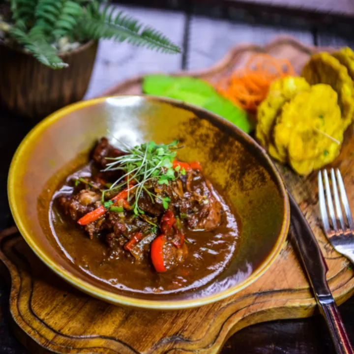 RABO ENCENDIDO