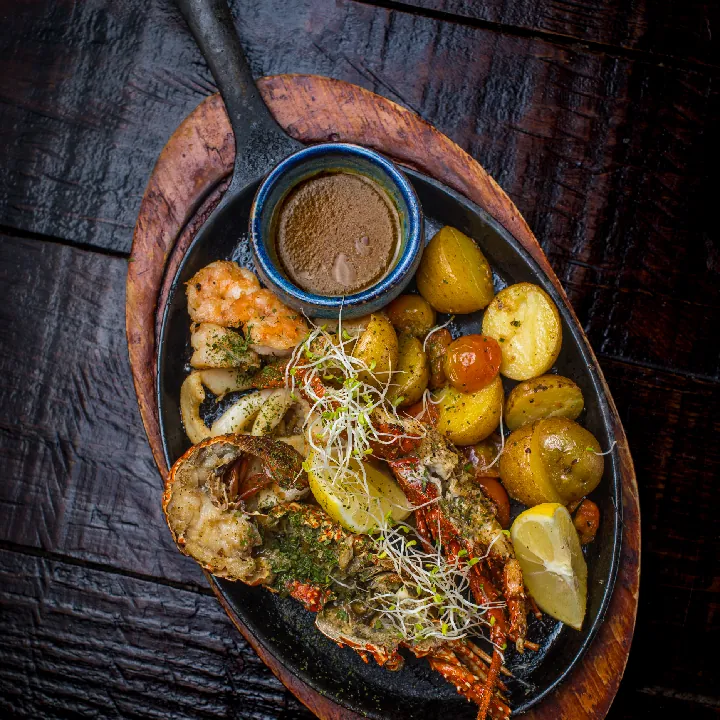 GRILLATA DE MARISCOS