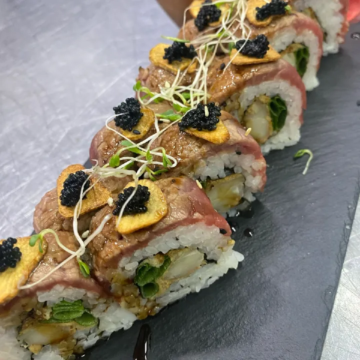 STEAK ROLL
