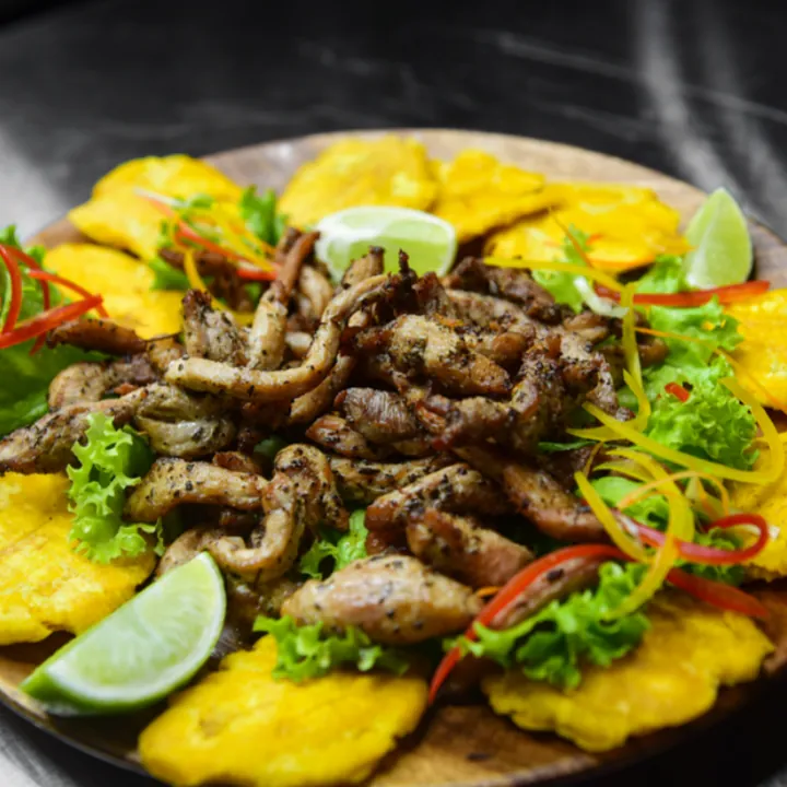 CARNITA DE CERDO SALADA