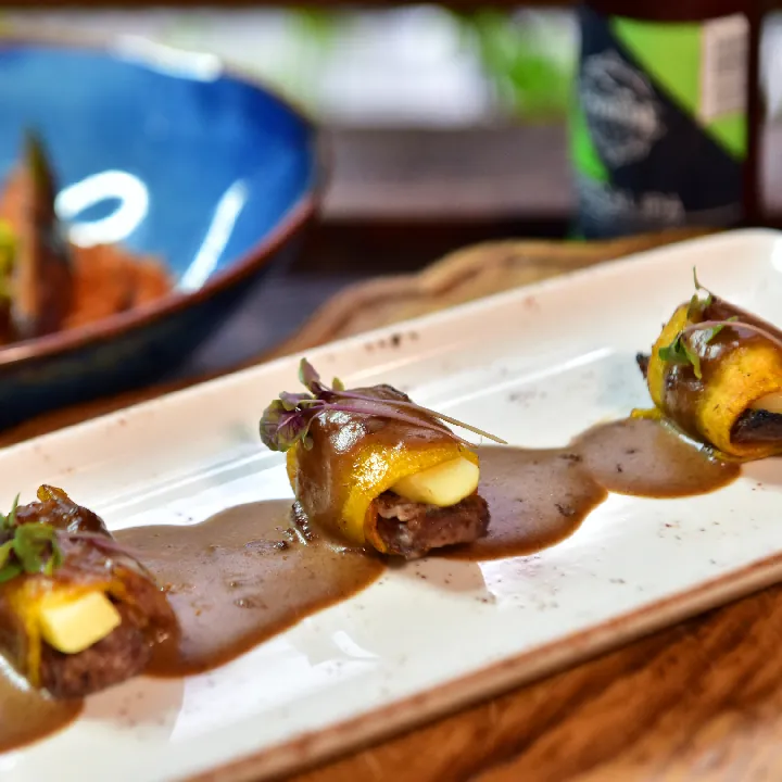 ROLLITOS DE CHURRASCO