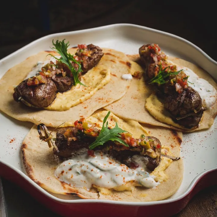 Pan Turco Shawarma y Solomillo