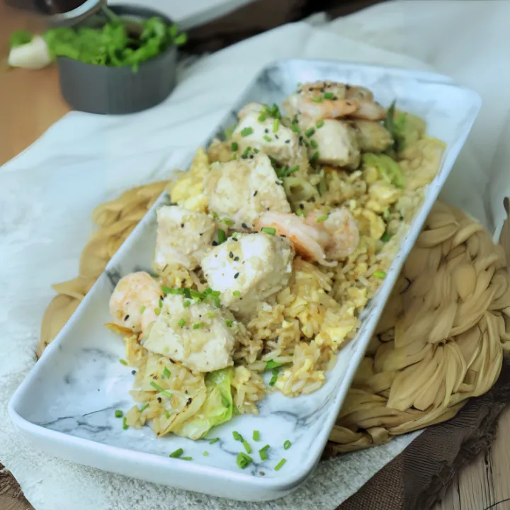 CHAUFA DE POLLO Y CAMARONES
