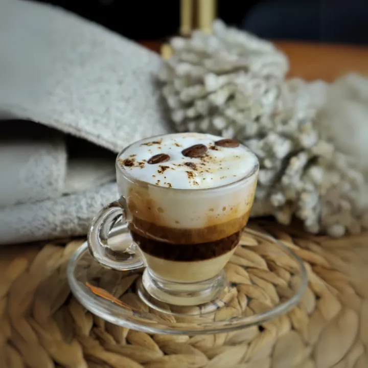 CAFE BOMBON
