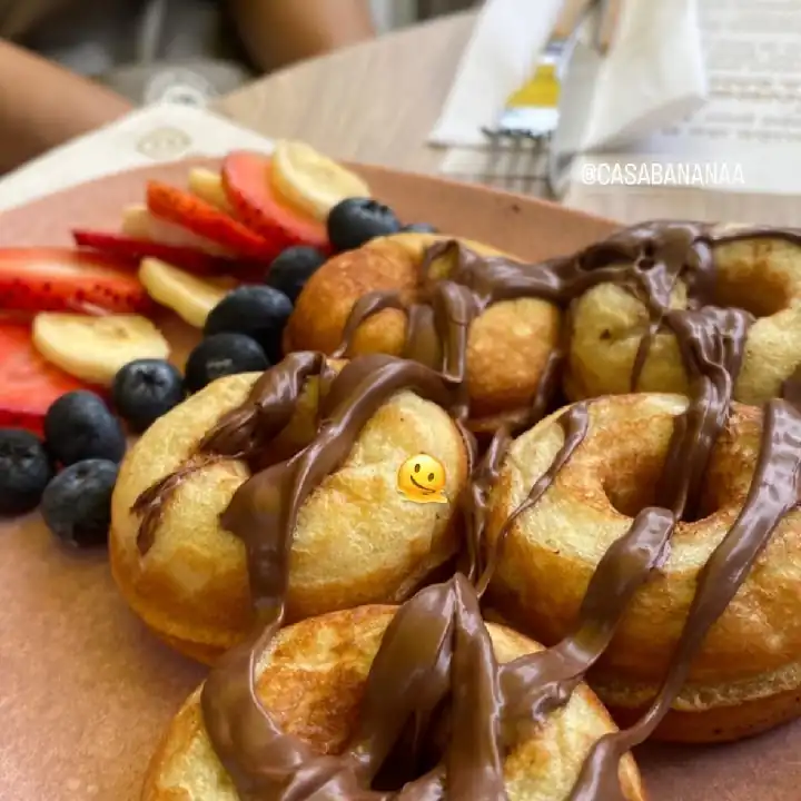 DONATELLA + FRUTA