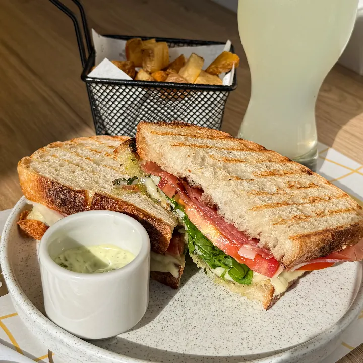 SANDWICH SERRANO