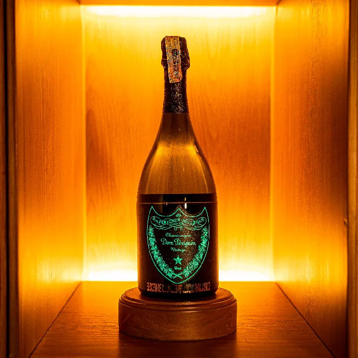 DOM PERIGNON LUMINOUS