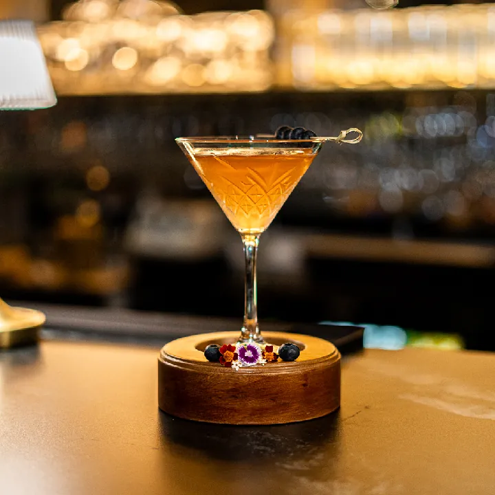 COSMOPOLITAN