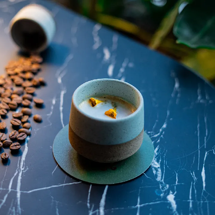 CAFÉ MACCHIATO