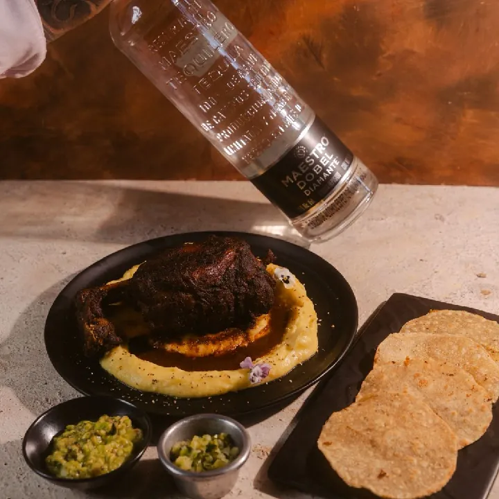 Maestro Dobel Magnum + Osobuco de cerdo