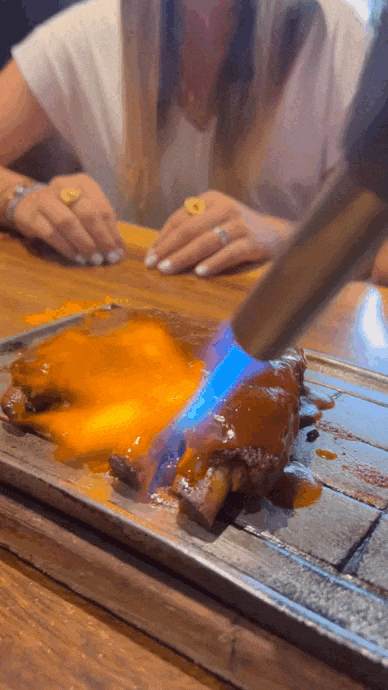 gif costillas