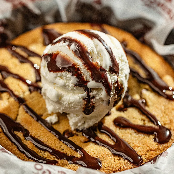Skillet Chocolate Cookie