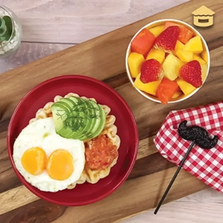 Combo Waffle Huevo y Fruta  