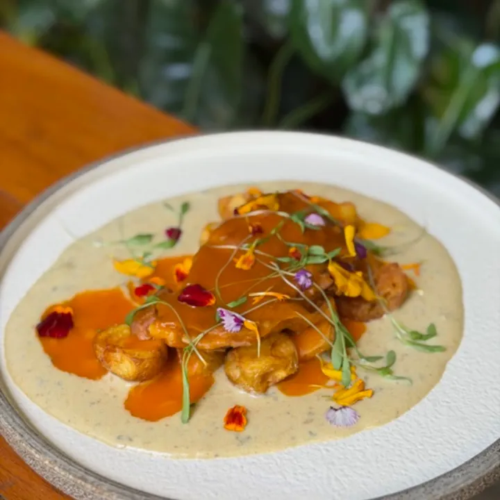Costilla Chontaduro y queso azul