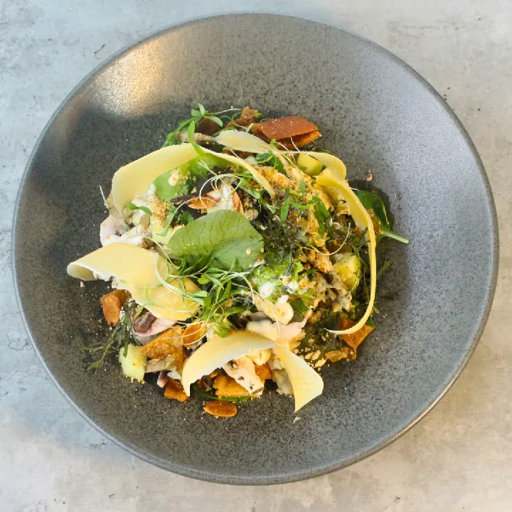 Ensalada Vegetariana de Manzana y Queso 