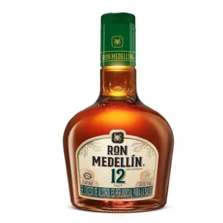 RON MEDELLÍN 12 AÑOS