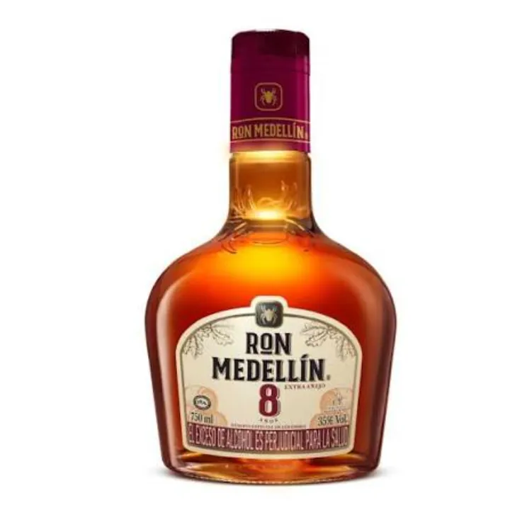 RON MEDELLÍN 8 AÑOS
