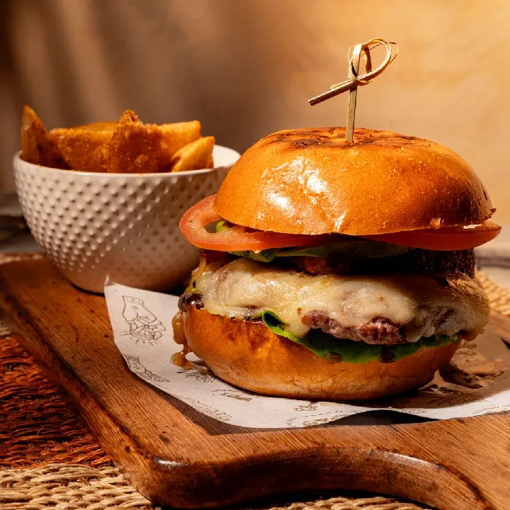 HAMBURGUESA AZTECA
