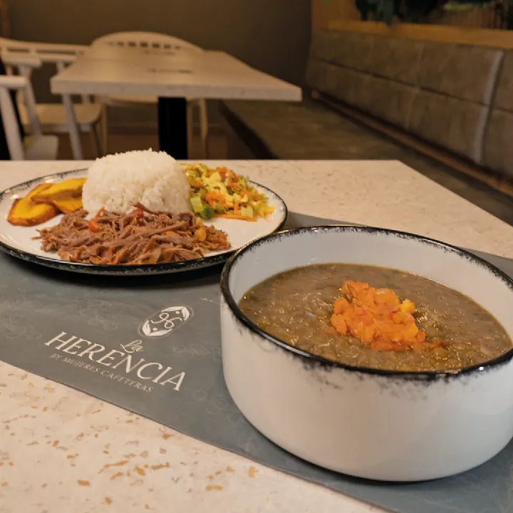 CAZUELA DE LENTEJAS