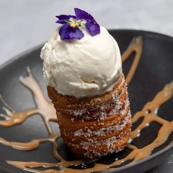 Churro Limeño