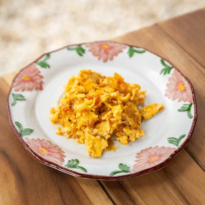 HUEVOS CON HOGAO