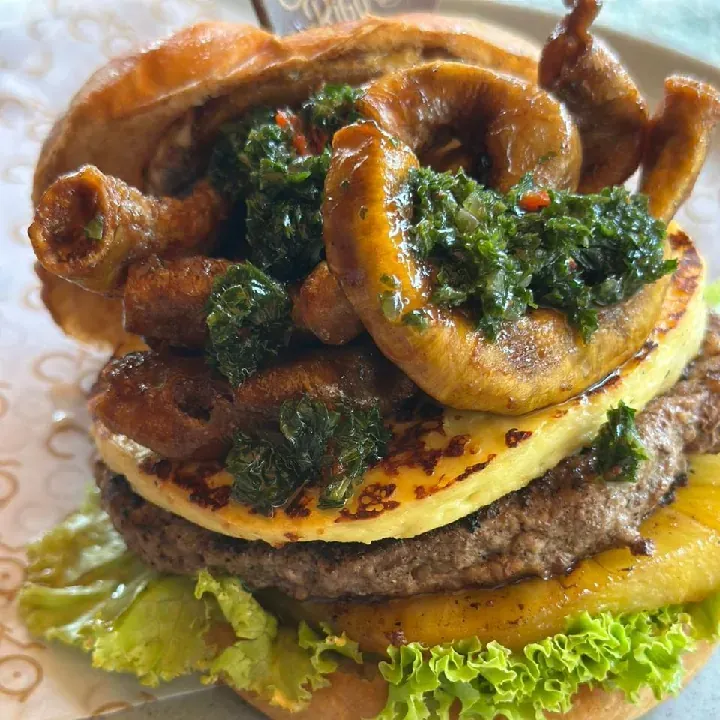 La chunchu- burger
