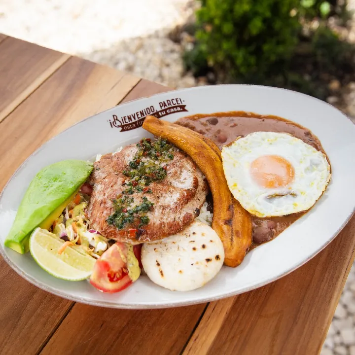 Bandeja Montañera con Cerdo