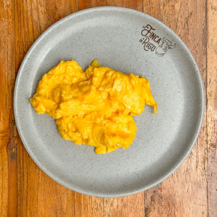 AD. HUEVOS REVUELTOS 