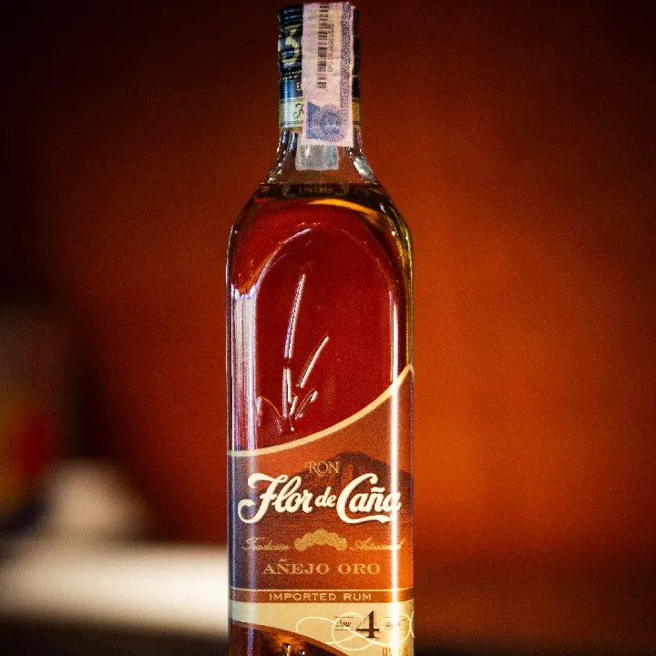 Flor de Caña Añejo Oro 4 años