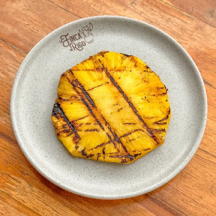 Adicion de piña asada
