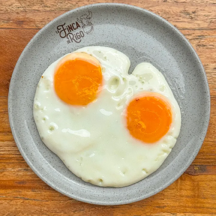 AD. HUEVOS ENTEROS