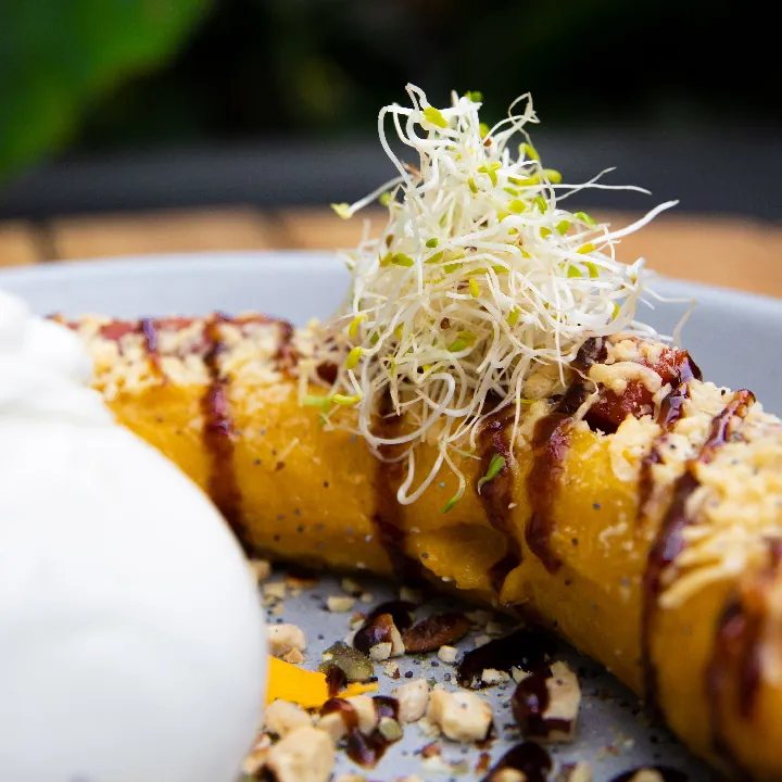 Burrata con Plátano Maduro