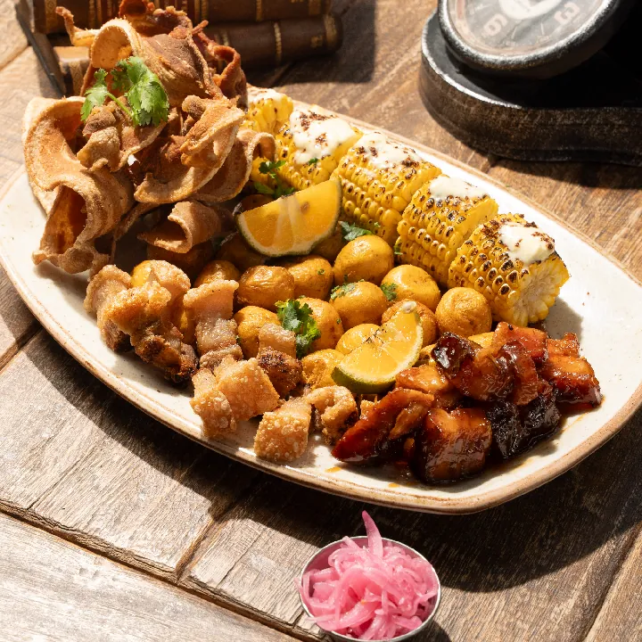 CHICHARRONADA