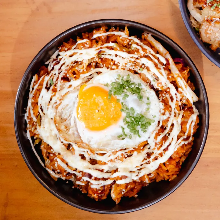 YAKIMESHI DE CERDO SICHUAN 