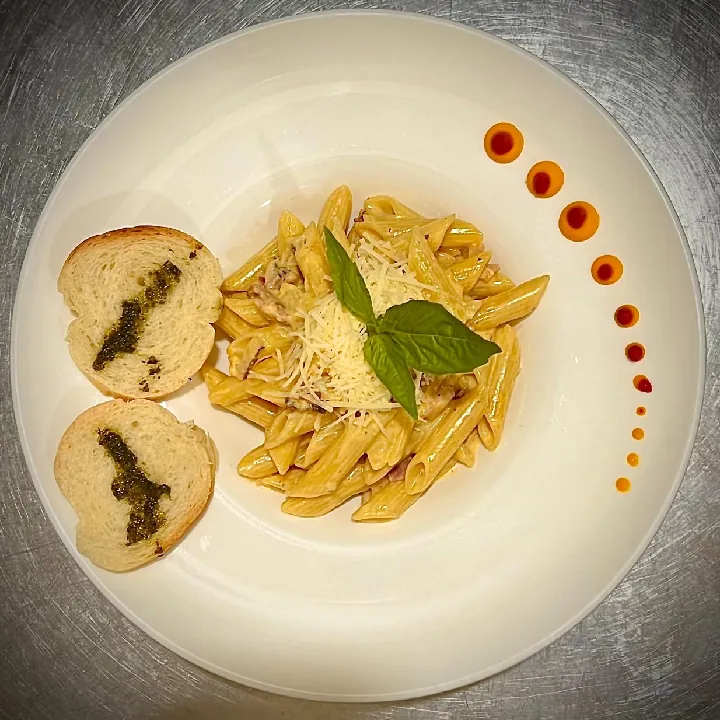 PASTA A LA CARBONARA