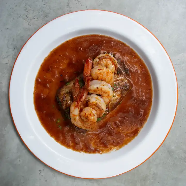 Filete de pescado blanco con langostinos
