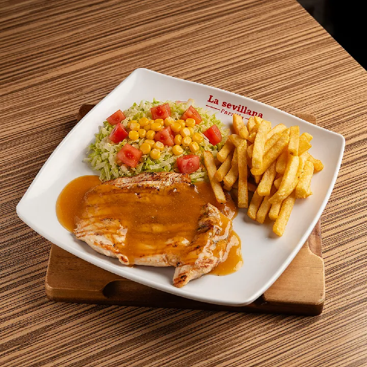 Filete de pollo en salsa Tropical