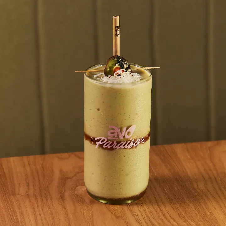 Frappé de té chai y aguacate