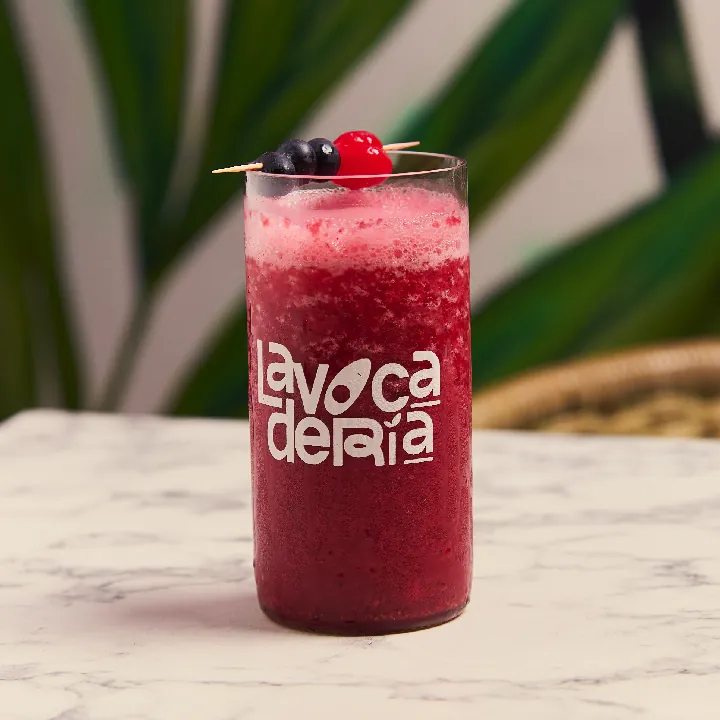 Jugo de frutos rojos
